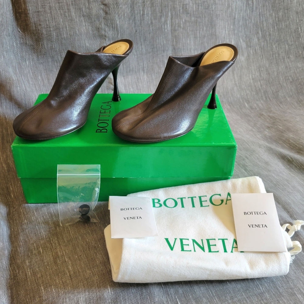 New Women's Bottega Veneta Brown Leather Raffia Stretch Mule Heels Size 7 US - Picture 4 of 15